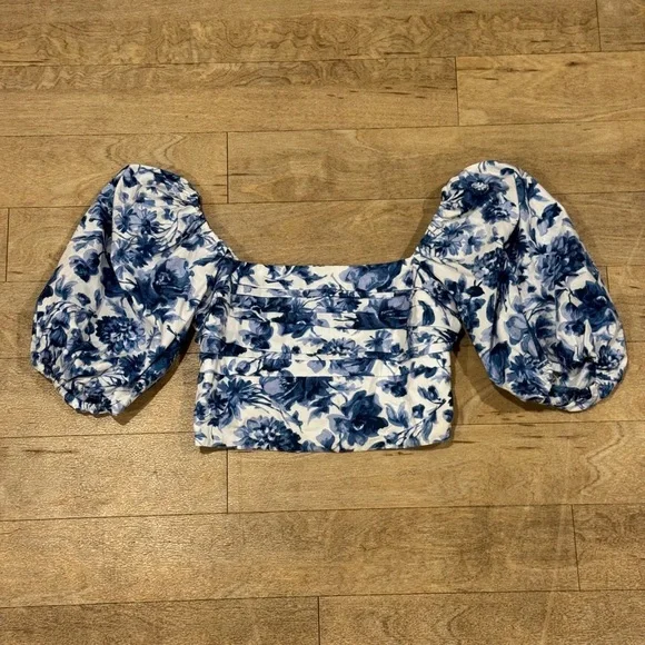Abercrombie & Fitch Blue Floral Puff Sleeve Crop Top - Size Small - Picture 2 of 4